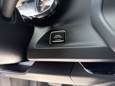 2022 Chevrolet Camaro - Photo 13