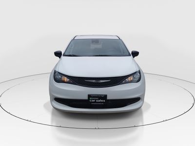 2024 Chrysler Voyager - Photo 2