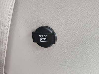 2024 Chrysler Voyager - Photo 14