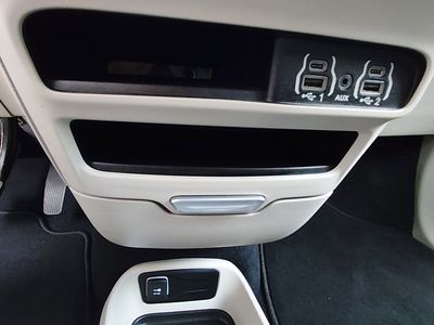 2024 Chrysler Voyager - Photo 21