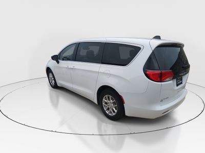2024 Chrysler Voyager - Photo 5