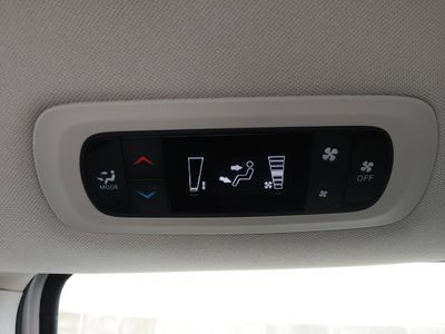 2024 Chrysler Voyager - Photo 29