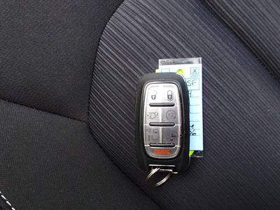 2024 Chrysler Voyager - Photo 22
