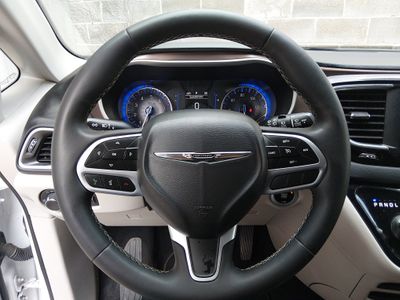2024 Chrysler Voyager - Photo 24