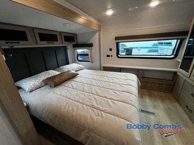 2025 Forest River RV Flagstaff Super Lite - Photo 9