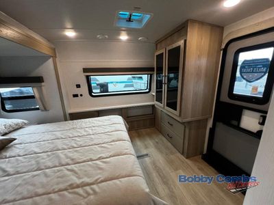 2025 Forest River RV Flagstaff Super Lite - Photo 10