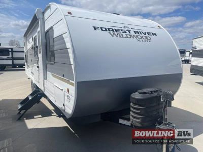 2027 Wildwood X-Lite 28VBXL — front three-quarter view