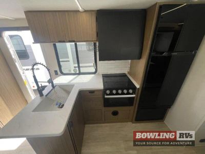 2027 Wildwood X-Lite 28VBXL — photo 7 view