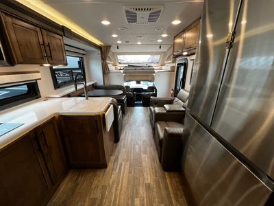 2024 Jayco SENECA XT - Photo 3