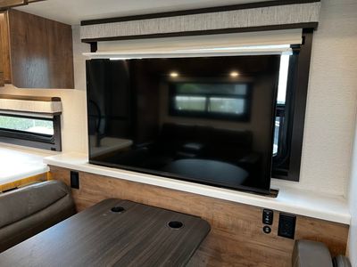 2024 Jayco SENECA XT - Photo 15