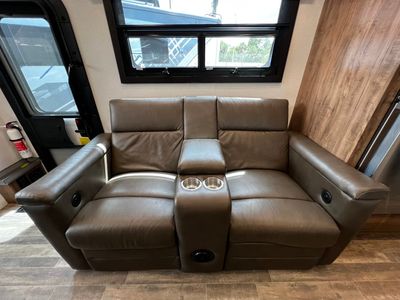 2024 Jayco SENECA XT - Photo 18