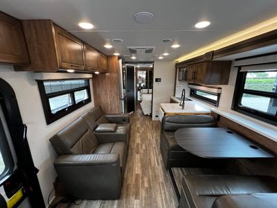 2024 Jayco SENECA XT - Photo 4