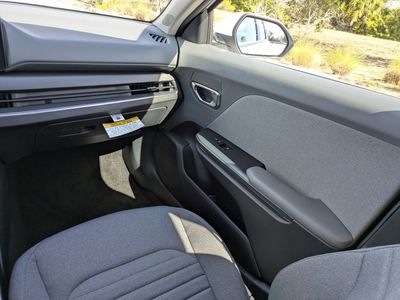 2025 Kia K4 - Photo 19
