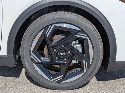 2025 Kia K4 - Photo 11