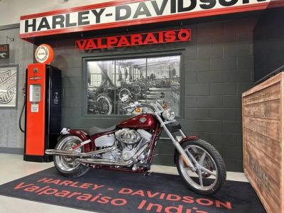 2008 Harley-Davidson® FXCW - Rocker™ — front three-quarter view