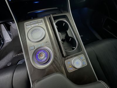 2021 Genesis GV80 - Photo 22