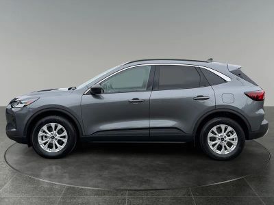 2023 Ford Escape — detail view