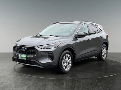 2023 Ford Escape — rear three-quarter view