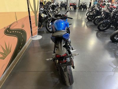 2026 Suzuki GSX-8R - Photo 4