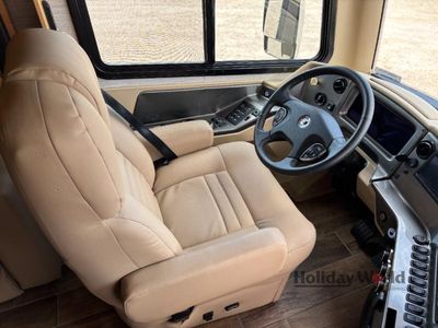 2022 Tiffin Motorhomes Phaeton - Photo 8