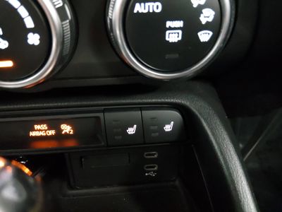 2024 Mazda MX-5 Miata RF - Photo 18