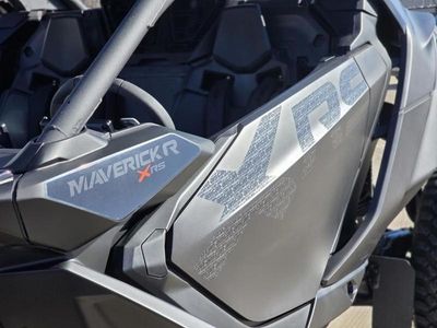 2026 Can-Am Maverick R X RS with Smart-Shox Triple Black - Photo 18