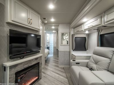 2026 Fleetwood Bounder - Photo 14
