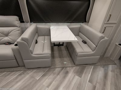 2026 Fleetwood Bounder - Photo 10