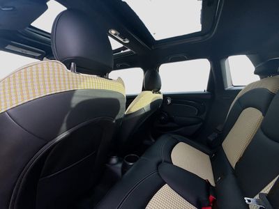2023 MINI Hardtop 4 Door - Photo 24