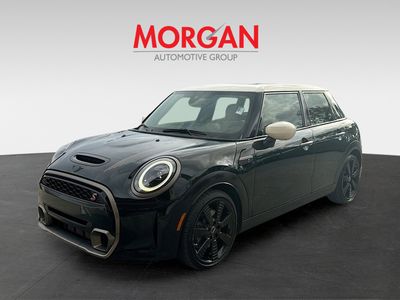 2023 MINI Hardtop 4 Door - Photo 3