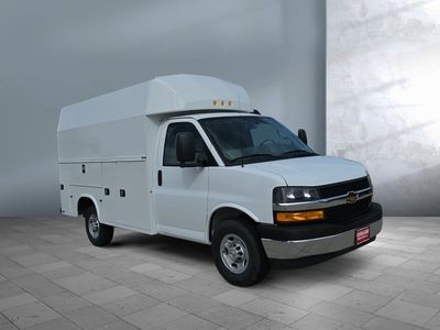 2025 Chevrolet Express Commercial Cutaway - Photo 1