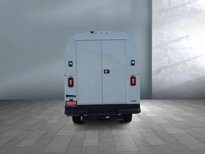 2025 Chevrolet Express Commercial Cutaway - Photo 4