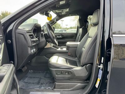 2023 GMC Yukon SLT - Photo 23