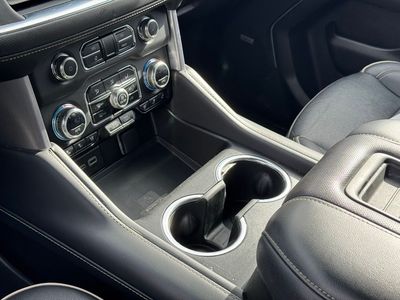 2023 GMC Yukon SLT - Photo 21