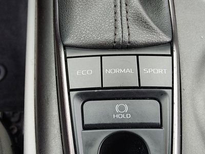 2024 Toyota Camry - Photo 18