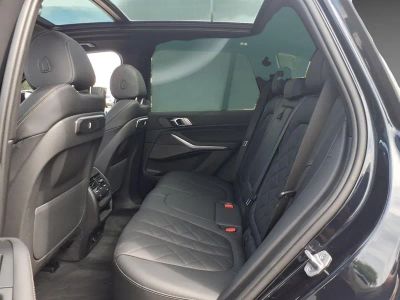 2024 BMW X5 — detail view