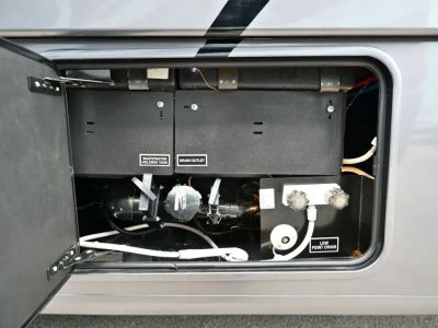 2021 Thor Motor Coach OMNI — photo 45 view
