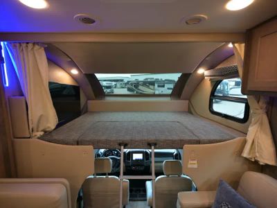 2021 Thor Motor Coach OMNI — interior view