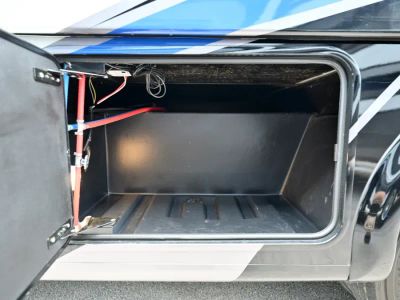 2021 Thor Motor Coach OMNI — photo 46 view