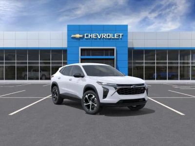 2026 Chevrolet Trax 1RS in Summit White — front three-quarter view