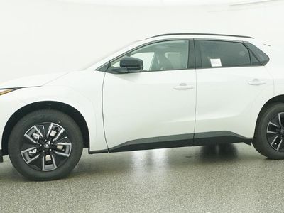 2026 bZ XLE - Photo 35