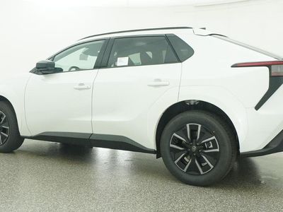 2026 bZ XLE - Photo 48