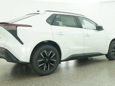 2026 bZ XLE - Photo 41