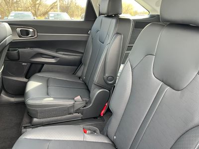 2026 Kia Sorento — photo 18 view