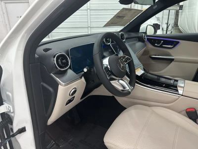 2026 Mercedes-Benz GLC - Photo 9