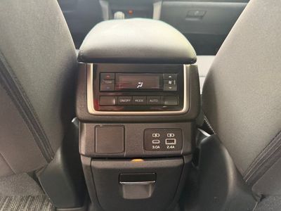2025 Subaru Ascent - Photo 13