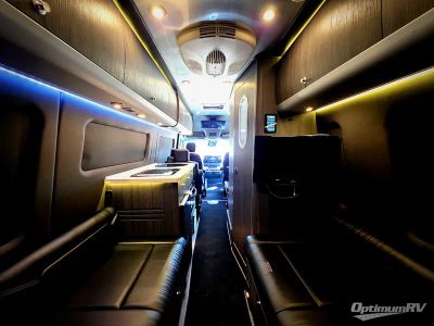 2020 Airstream Interstate Lounge EXT — detail view