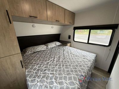 2027 Forest River RV Cherokee Wolf Den - Photo 30