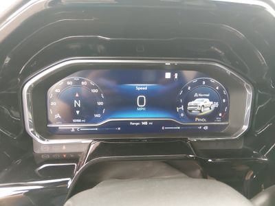 2023 Chevrolet Silverado 1500 — photo 14 view