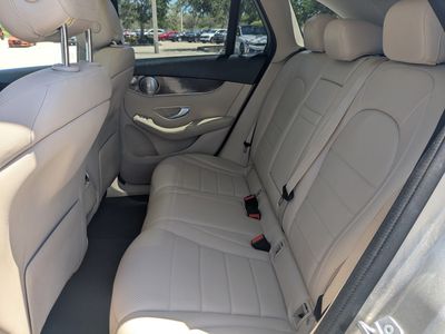2021 Mercedes-Benz GLC - Photo 16